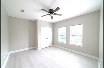 1526 Lake Calais Ct in Baton Rouge, LA - Building Photo - Building Photo