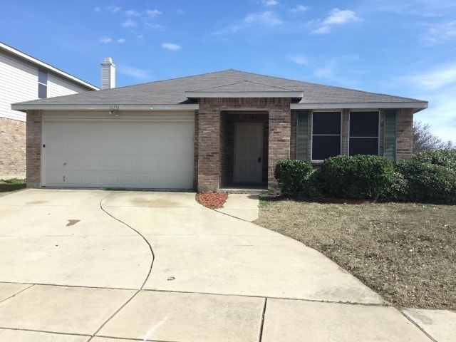 property at 16136 Shawnee Trl