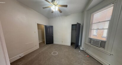 3227 Joe Hammer Sq in Pittsburgh, PA - Foto de edificio - Building Photo