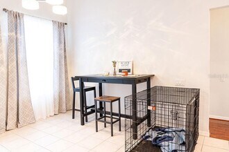 1282 Paradise Lake Dr in Tarpon Springs, FL - Building Photo - Building Photo