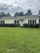 2010 Cook Rd in Augusta, GA - Building Photo