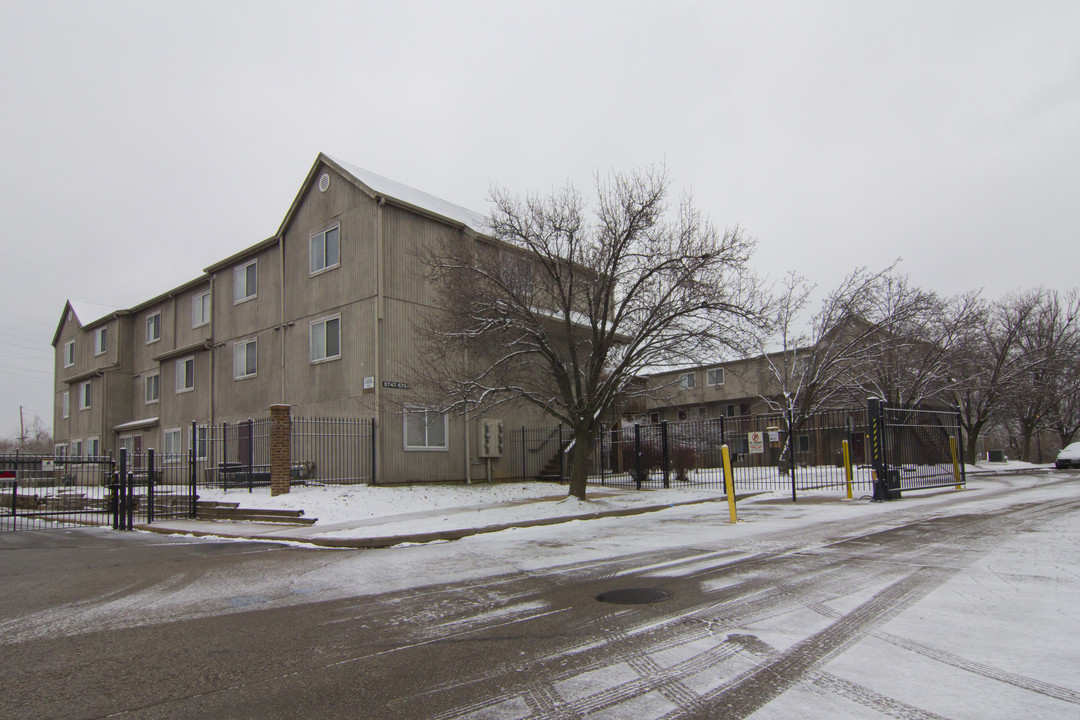 Goodfellow Place Apartments in St. Louis, MO - Building Photo