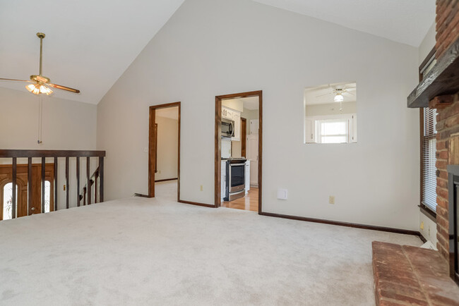 16403 W 139th St in Olathe, KS - Building Photo - Building Photo