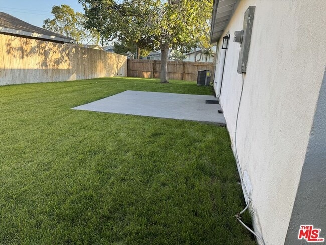 801 Michael St in Santa Ana, CA - Building Photo - Building Photo