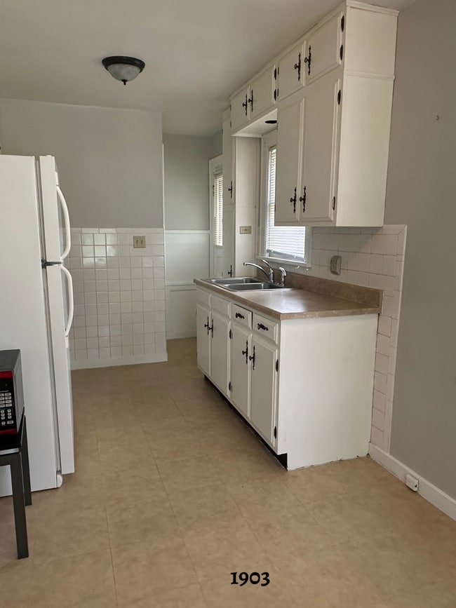 property at 1903 Chestnut St