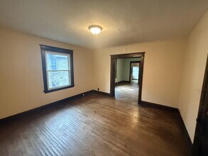 915 Jackson St NW in Grand Rapids, MI - Building Photo - Building Photo
