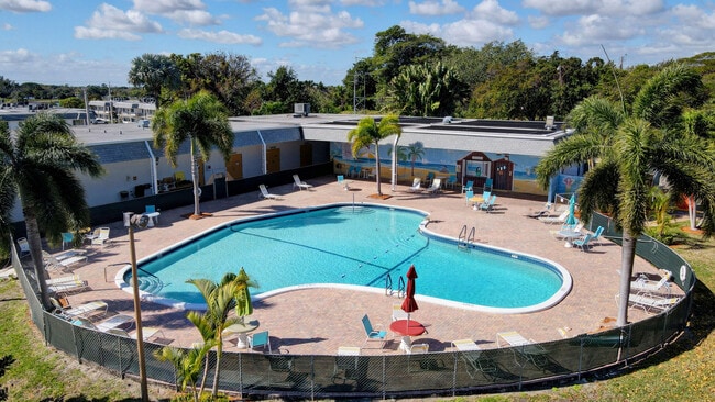 property at 3000 Lake Osborne Dr