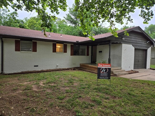 property at 814 S McFarland St