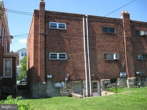 553 Fanshawe St in Philadelphia, PA - Building Photo - Building Photo