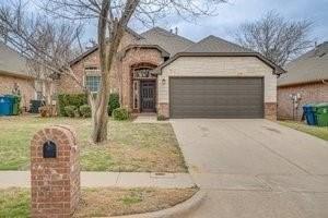 6409 Branchwood Trail in Flower Mound, TX - Building Photo