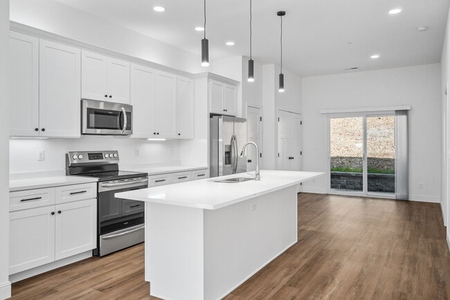 444 Neal St, Unit A