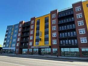 409 Elm St in Manchester, NH - Building Photo - Building Photo