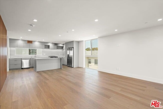 property at 1752 N Van Ness Ave