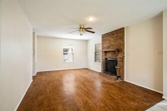 1108 W Houston St in Sherman, TX - Building Photo - Building Photo