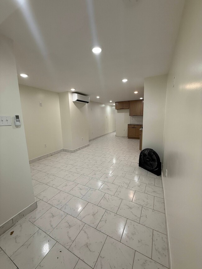 1110 S 54th St, Unit Basement