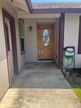 1308 Lisa Way in Myrtle Creek, OR - Building Photo - Building Photo
