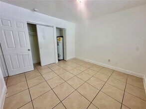 1947 Jefferson St in Hollywood, FL - Building Photo - Building Photo