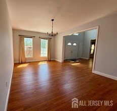22 Arbutus Way in Monmouth Junction, NJ - Building Photo - Building Photo