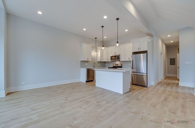 1746 N California Ave in Chicago, IL - Building Photo - Building Photo