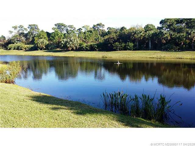 1550 SE Hampshire Way in Stuart, FL - Foto de edificio - Building Photo