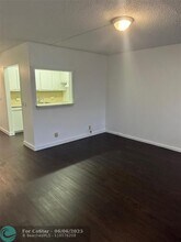 92 Dorset C in Boca Raton, FL - Foto de edificio - Building Photo