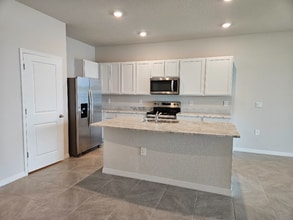 17653 Crescent Moon Lp in Lakewood Ranch, FL - Building Photo - Building Photo