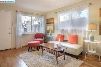 3111 College Ave, Unit A in Berkeley, CA - Building Photo - Building Photo