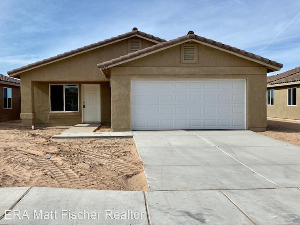 4512 S Desert Willow Wy Photo