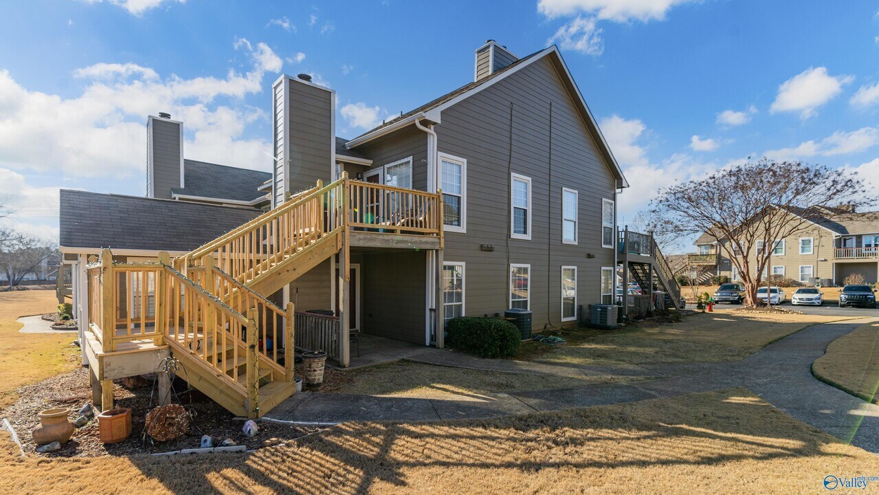 126 Waters Edge Ln in Madison, AL - Building Photo