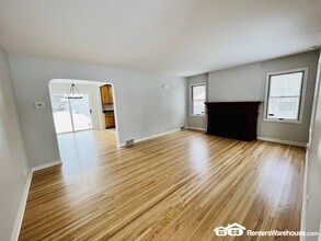 5109 Windsor Ave in Minneapolis, MN - Building Photo - Building Photo