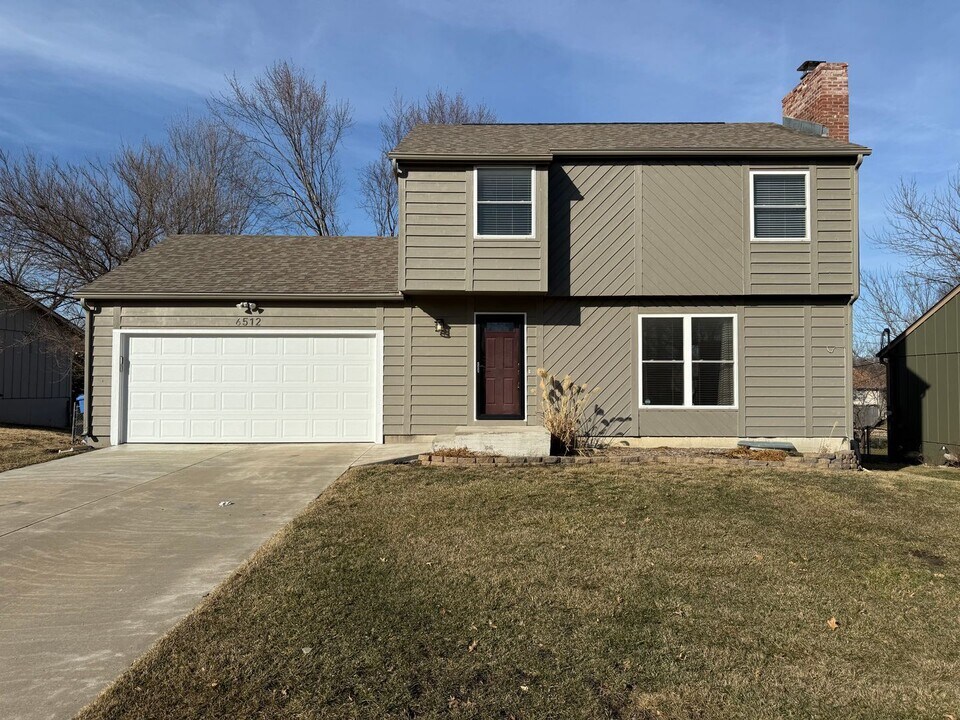 6512 SW 25th St in Topeka, KS - Building Photo