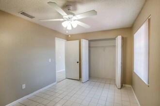 13514 SW 108th St Cir in Miami, FL - Building Photo - Building Photo