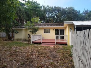 835 NE 16th St in Fort Lauderdale, FL - Building Photo - Building Photo