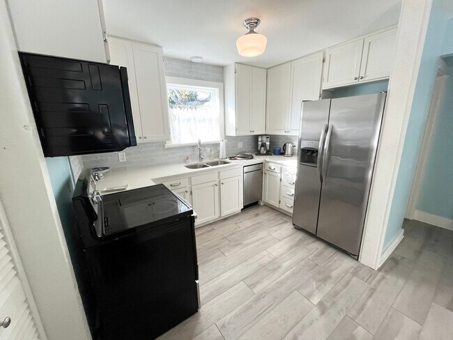 property at 3012 Avenue O 1/2