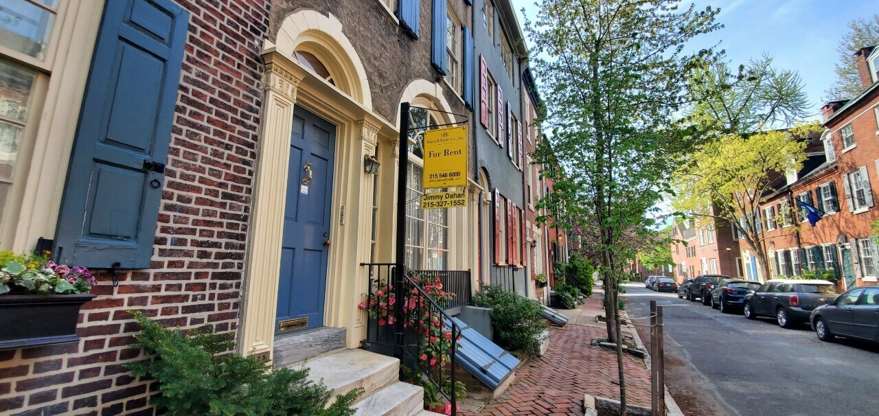 325 S Camac St, Unit 1R in Philadelphia, PA - Building Photo