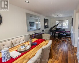 60 Belvedere Dr in Oakville, ON - Building Photo - Building Photo