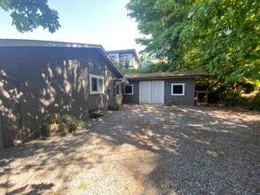5119 Laguna Way in Nanaimo, BC - Building Photo - Building Photo