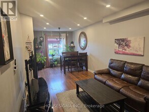 97 Stonecairn Dr in Cambridge, ON - Building Photo - Building Photo