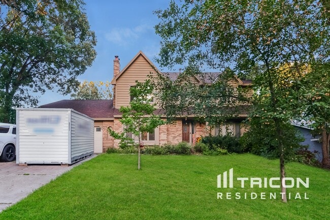 property at 17295 Hibiscus Ave