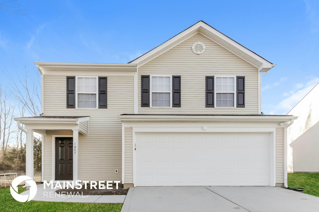 1807 Long Paw Ln in Charlotte, NC - Building Photo
