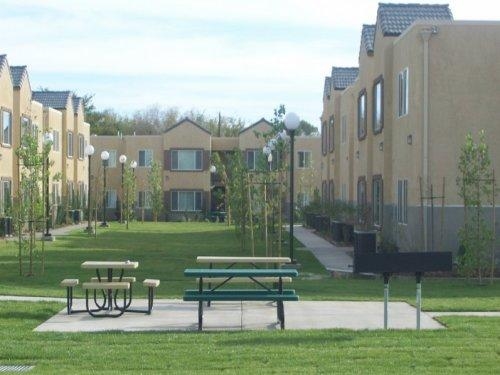 United Park Family Apartments in Rosamond, CA - Building Photo