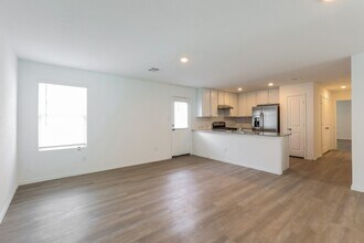 13811 Weir Pl in San Antonio, TX - Building Photo - Building Photo