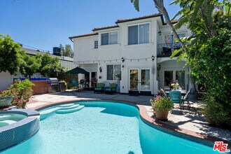 4544 Tobias Ave in Los Angeles, CA - Building Photo - Building Photo
