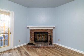 136 Durwood Rd in Knoxville, TN - Building Photo - Building Photo