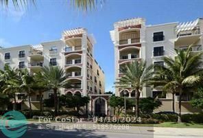 2401 N Ocean Blvd in Fort Lauderdale, FL - Foto de edificio - Building Photo