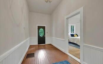 1316 Belvin St in San Marcos, TX - Foto de edificio - Building Photo