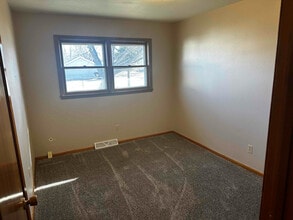 2643 Juniper Ave in Slayton, MN - Building Photo - Building Photo