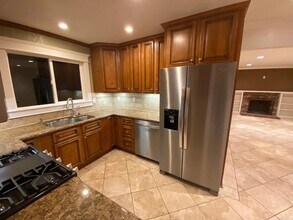 953 Duar Dr in Concord, CA - Building Photo - Building Photo