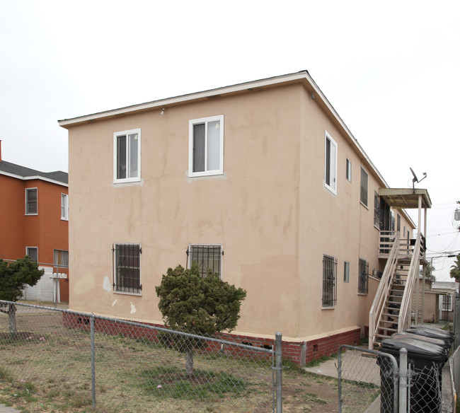 4025-4031 Wilson Ave in San Diego, CA - Building Photo - Building Photo