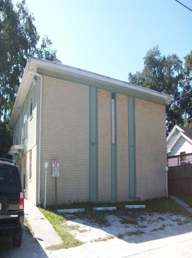 College Street Apartments in Jacksonville, FL - Building Photo - Building Photo